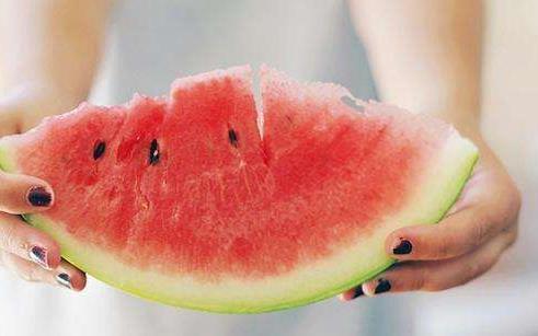 夏天吃瓜吧视频,跟随“夏天吃瓜吧”探索清凉瓜果盛宴